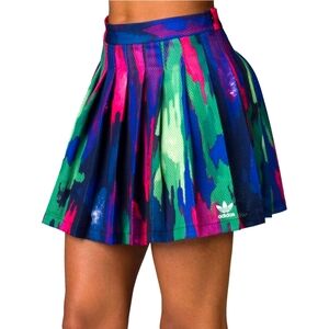 Pharrell Williams adidas Originals Womens Camouflage Tree Pleat Skirt Camo Print